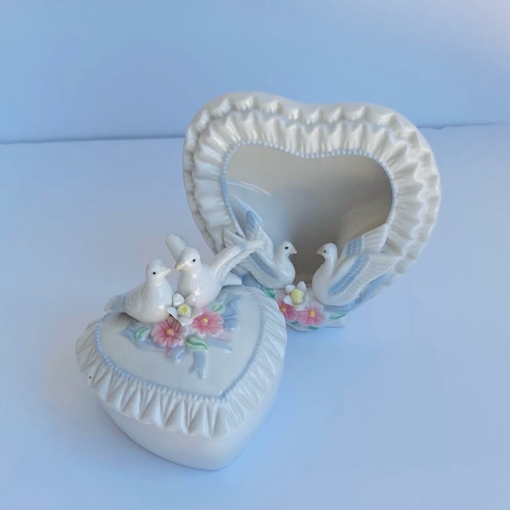 Set - Jewelry box and decor